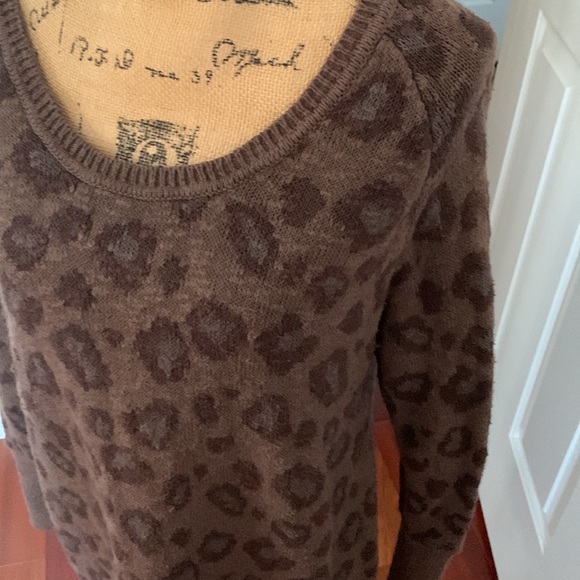 Edge by Jen Rade sweater. - Picture 2 of 9